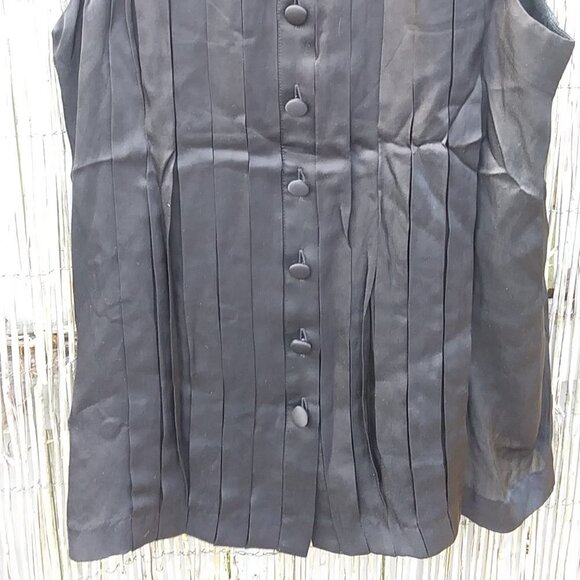 Women's Black Silk Pleated Button Down Tank Top - S - Picture 4 of 14
